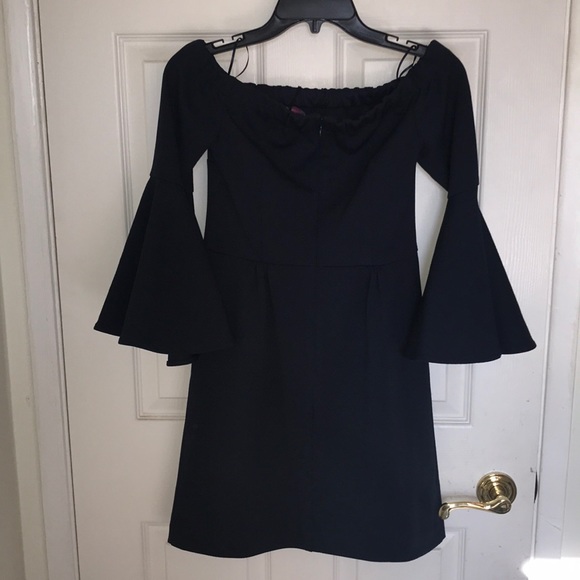 NWT Trina Turk Miley off the Shoulder Dress 2 - Picture 9 of 14